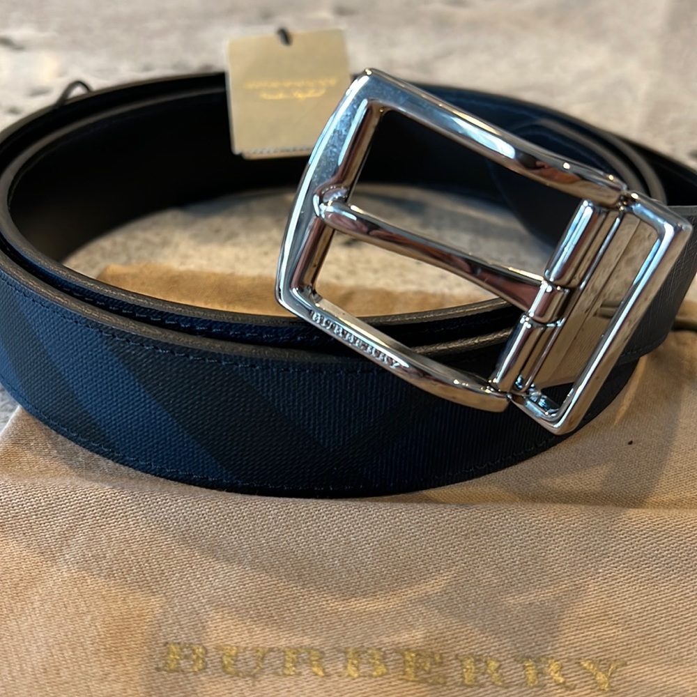 Burberry Clarke 35MM Reversible Buckle London Check belt